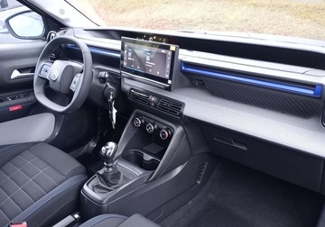 Citroen C3 IV 2025 Citroen C3 100 KM PLUS 8 lat gwarancji Opony caloroczne 1.2 Benzyna 100KM, zdjęcie 2