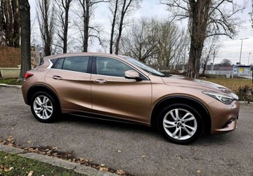 Infiniti Q30 1.6T 122KM 2016 Infiniti Q30 Infiniti Q30 1.6t Premium 1.6 Benzyna 122KM, zdjęcie 14