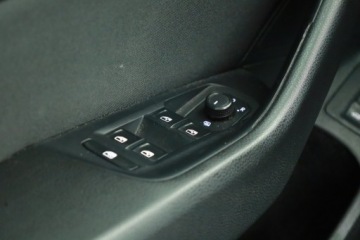 Volkswagen Passat B8 Variant 2.0 TDI BlueMotion SCR 150KM 2016 VW Passat 2.0 TDI, Automat, Navi, Klima, zdjęcie 15