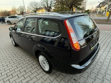 Ford Focus II 2010 Ford Focus Lift 1.8B 2010r GHIA Climatronic Tablet, zdjęcie 1