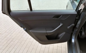 Skoda Rapid II Spaceback 1.2 TSI 85KM 2016 Skoda RAPID 2016 Klimatyzacja 5 drzwi Bezwypadkowy Zarejestrowany w PL VAT, zdjęcie 28