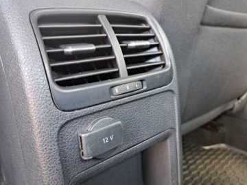 Volkswagen Jetta VI Sedan Facelifting 1.4 TSI 125KM 2017 Volkswagen Jetta Climatronic 2-strefowy Tempomat Czujniki parkowania Bluet, zdjęcie 23