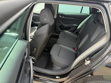 Skoda Octavia IV Liftback 1.5 TSI EVO 150KM 2025 Skoda Octavia Octavia Combi Edition 130 1,5 TSI m-HEV 150KM 1.5 Benzyna, zdjęcie 10