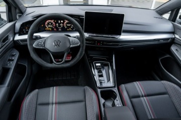 Volkswagen Golf VIII 2026 Volkswagen Golf GTI Edition 50 2.0 TSI 325 KM DSG, zdjęcie 36