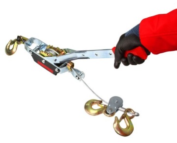 РУЧНАЯ ТРОСОВАЯ ЛЕБЕДКА 4Т 4000кг 3 КРЮКА