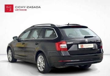 Skoda Octavia III Kombi Facelifting 2.0 TDI 184KM 2020 Skoda Octavia 4x4 2.0 TDI 184KM Style Kamera Czujniki Led Climatronic Podg, zdjęcie 2