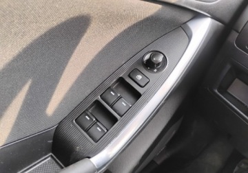 Mazda CX-5 I SUV 2.2 SKYACTIV-D  150KM 2015 Mazda CX-5 2015r, 2.2. DIESEL. 4x4. Lekko uszkodzony prawy bok. Jezdzi., zdjęcie 9