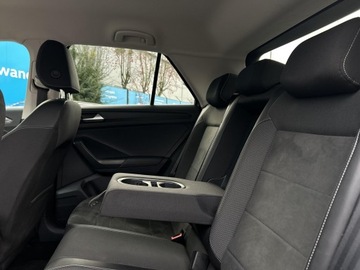 Volkswagen T-Roc I SUV Facelifting 1.5 TSI ACT 150KM 2023 Volkswagen T-Roc Kamera Cofania! APP! IQ.Light! La, zdjęcie 18