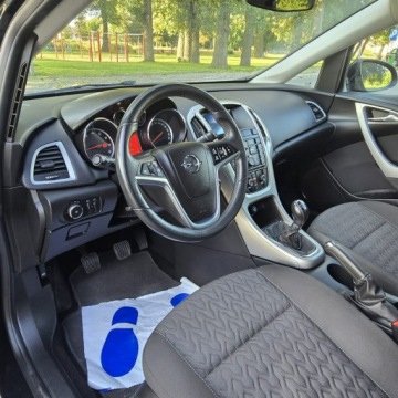 Opel Astra J GTC 1.4 100KM 2013 Opel Astra J 1.4 100KM Selection Manual, zdjęcie 37