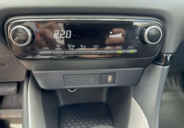 Toyota 2023 Toyota Yaris 1.5 HYBRID 93 KM CVT Comfort 1.5 Hybryda 116KM, zdjęcie 17