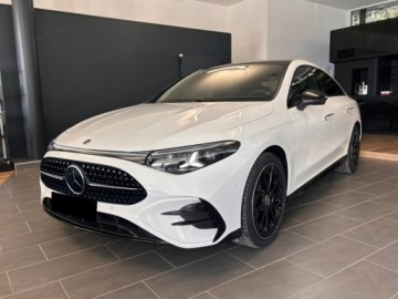Mercedes CLA C174/C178/X174 2026 MERCEDES-BENZ CLA 200 AMG Line 1.5 (moc 163 KM) 2026, zdjęcie 1