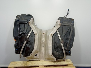 MERCEDES GLS X166 3.0 CDI NÁDRŽ PALIVA A1664710701