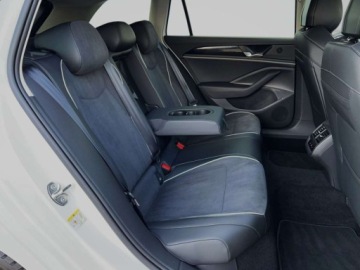 Volkswagen Passat B8 Variant Facelifting 2.0 TDI SCR 150KM 2025 Volkswagen Passat 2.0TDI 150KM Business DSG SerwisASO Acc Led Navi Hak FV23, zdjęcie 13