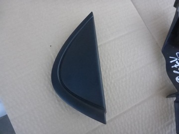TOYOTA YARIS IV 4 20- TRÓJKĄT DRZWI PRAWY TYŁ