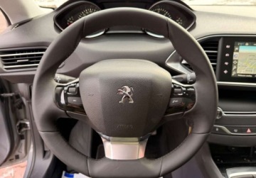 Peugeot 2015 Peugeot 308 ALLRUE 1.6HDi 120ps 6Biegow PanoramaDach LEDY NawiKamera Serwi, zdjęcie 31