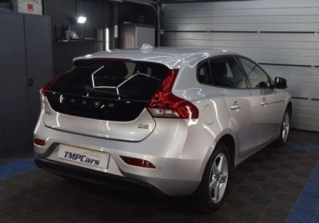 Volvo V40 II Cross Country 2.0 D2 DRIVE-E 120KM 2015 Volvo V40 Volvo V40 2.0 Diesel 120 KM 2.0 Diesel 120KM, zdjęcie 32