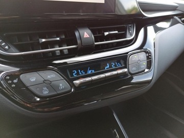 Toyota C-HR I Crossover Facelifting 1.8 Hybrid 122KM 2022 Toyota C-HR 1.8 Hybrid Style 1.8 Hybrid Style, zdjęcie 25