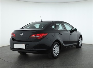 Opel Astra J Sedan 1.6 CDTI ecoFLEX 110KM 2015 Opel Astra 1.6 CDTI, Salon Polska, Serwis ASO, zdjęcie 4