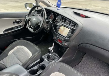 Kia Ceed II Kombi 1.6 CRDi 128KM 2015 Kia Ceed Kia Ceed 1.6 CRDi 128 Platinum Edition 1.6 Diesel 128KM, zdjęcie 25