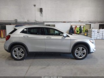Mercedes GLA I 2019 Mercedes-Benz GLA 2019 MERCEDES-BENZ GLA 250 4MATIC 2.0 Benzyna 208KM, zdjęcie 12