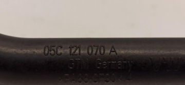 ORIGINÁLNÍ AUDI OE TRUBKA VODNÍ 05C121070A