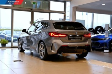 BMW Seria 1 F70 2024 BMW Seria 1 118iFV23LED Fog lightsKierownica skorzana M 1.5 Benzyna, zdjęcie 18