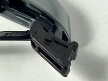 # ДВЕРНАЯ РУЧКА ПРАВАЯ БЕЗКЛЮЧЕВАЯ I30 III N-LINE 17-