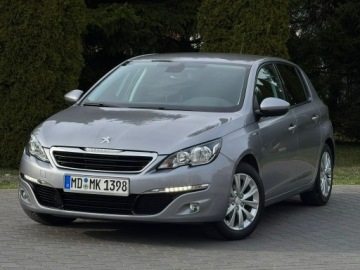 Peugeot 308 II Hatchback 5d 1.2 PureTech 130KM 2017 Peugeot 308 T9 1.2 Benzyna 131KM, zdjęcie 1