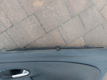 SEAT ALTEA SIDE SIDE СТЕКЛО ЗАДНЕЙ ДВЕРИ