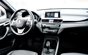 BMW X1 F48 Crossover Facelifting 2.0 25i 231KM 2021 BMW X1 Tempomat adaptacyjny, 4x4, Automat, Panorama 2.0 Benzyna 231KM, zdjęcie 4