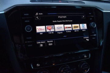 Volkswagen Passat B8 Limousine 2.0 TDI BlueMotion SCR 190KM 2019 Volkswagen Passat SalonPL 190KM DSG TDI HighlineSkoraACCNavi18Business ASO, zdjęcie 16