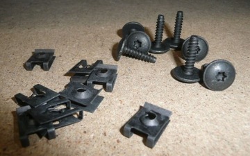 НАБОР ВИНТОВ ДЛЯ ЗАДНЕГО БАМПЕРА C DS5