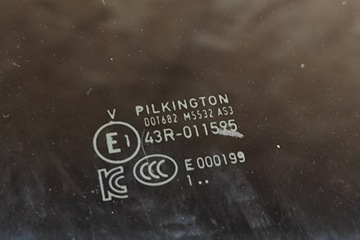 PORSCHE TAYCAN CROSS TURISMO PŘEDNÍ PRAVÉ DVEŘE SVISLÁ LIŠTA AS3 9J0845