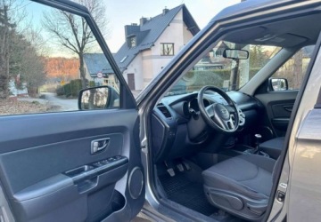 Kia Soul I Crossover 1.6 CRDI VGT 128KM 2011 Kia Soul Kia Soul 1.6 CRDI L 1.6 Diesel 128KM, zdjęcie 16