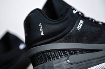 ADIDAS БАСКЕТБОЛ D РОУЗ