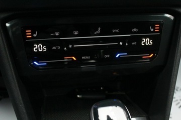 Volkswagen Tiguan II SUV Facelifting 2.0 TDI 150KM 2022 Volkswagen Tiguan 2.0 TDI DSG Salon Polska GWARANCJA SelectCar+ FV23%, zdjęcie 25