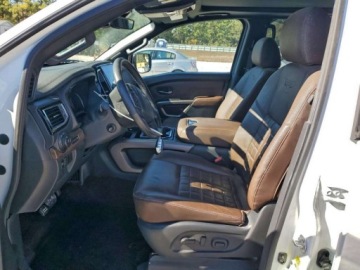 Nissan Titan 2024 Nissan Titan Pro-4x 2024 5.6 Benzyna 400KM, zdjęcie 7