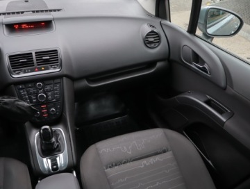 Opel Meriva II Mikrovan 1.4 Twinport ECOTEC 100KM 2011 Opel Meriva 1.4 i, Klima, Tempomat, zdjęcie 7