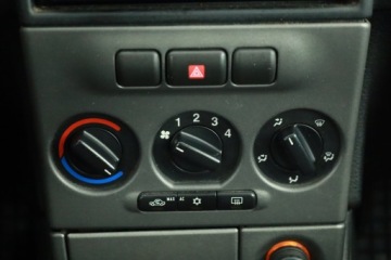 Opel Zafira A 1.8 16V 125KM 2003 Opel Zafira 1.8 16V, 1. Właściciel, 7 miejsc, zdjęcie 11