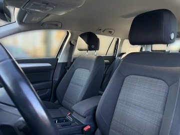 Volkswagen Passat B8 Variant Facelifting 2.0 TDI SCR 150KM 2022 Volkswagen Passat Business 2.0 TDI / 150 KM DSG Er, zdjęcie 11