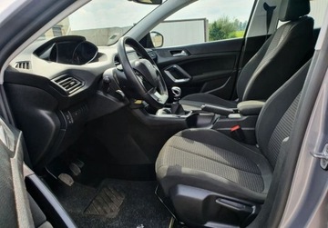 Peugeot 2019 Peugeot 308 Tylko 22 Tys km 1 Rej 82020 Benzyna 130 Koni WLKP 1.2 Benzyna, zdjęcie 22