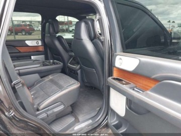Lincoln Navigator III 2022 Lincoln Navigator Black Label 2022 3.5l 3.5 Benzyna 440KM, zdjęcie 12