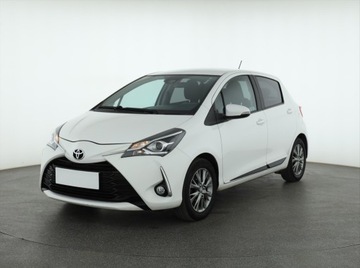 Toyota Yaris III Hatchback 5d Facelifting 2017 1.5 Dual VVT-iE 111KM 2017 Toyota Yaris 1.5 Dual VVT-i, Salon Polska, zdjęcie 1