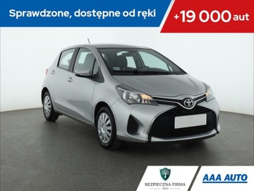 Toyota Yaris III Hatchback 5d Facelifting 1.0 VVT-i 69KM 2015 Toyota Yaris 1.0 VVT-i, Salon Polska, Serwis ASO
