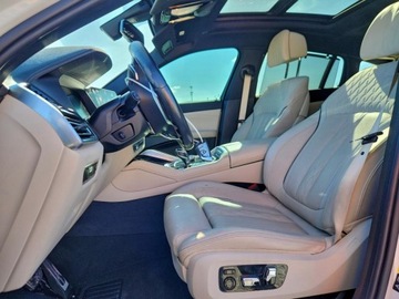 BMW X6 G06 2022 BMW X6 M50i 2022 4.4 Benzyna 523KM, zdjęcie 7