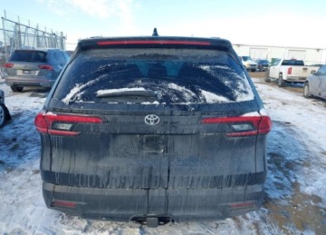 Toyota 2024 Toyota Grand Highlander Limited, od ubezpieczalni 2.5 Hybryda 186KM, zdjęcie 6