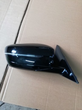 BMW G30 G31 LUSTERKO PRAWE 5 PIN CZARNE 475