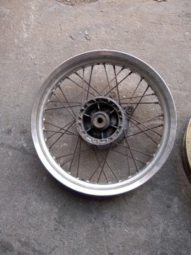 Koło tył Suzuki dr 600 , 650