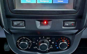 Dacia Duster I SUV Facelifting 1.2 TCe (Euro 6) 125KM 2016 Dacia Duster Filmik VIDEO Nawigacja Czujniki Parkowania Tempomat Komputer, zdjęcie 12