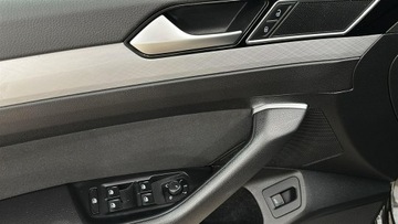 Volkswagen Passat B8 Variant Facelifting 2.0 TDI SCR 150KM 2021 Volkswagen Passat 2.0 TDI EVO Business DSG Kombi, zdjęcie 12